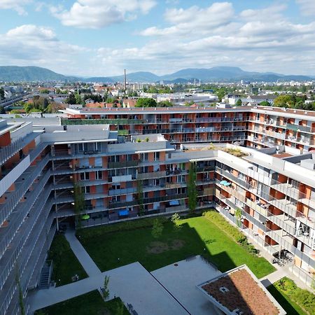 100 Qm Penthouse, Self-Check-In, 2 Parkplaetze Graz Exterior foto