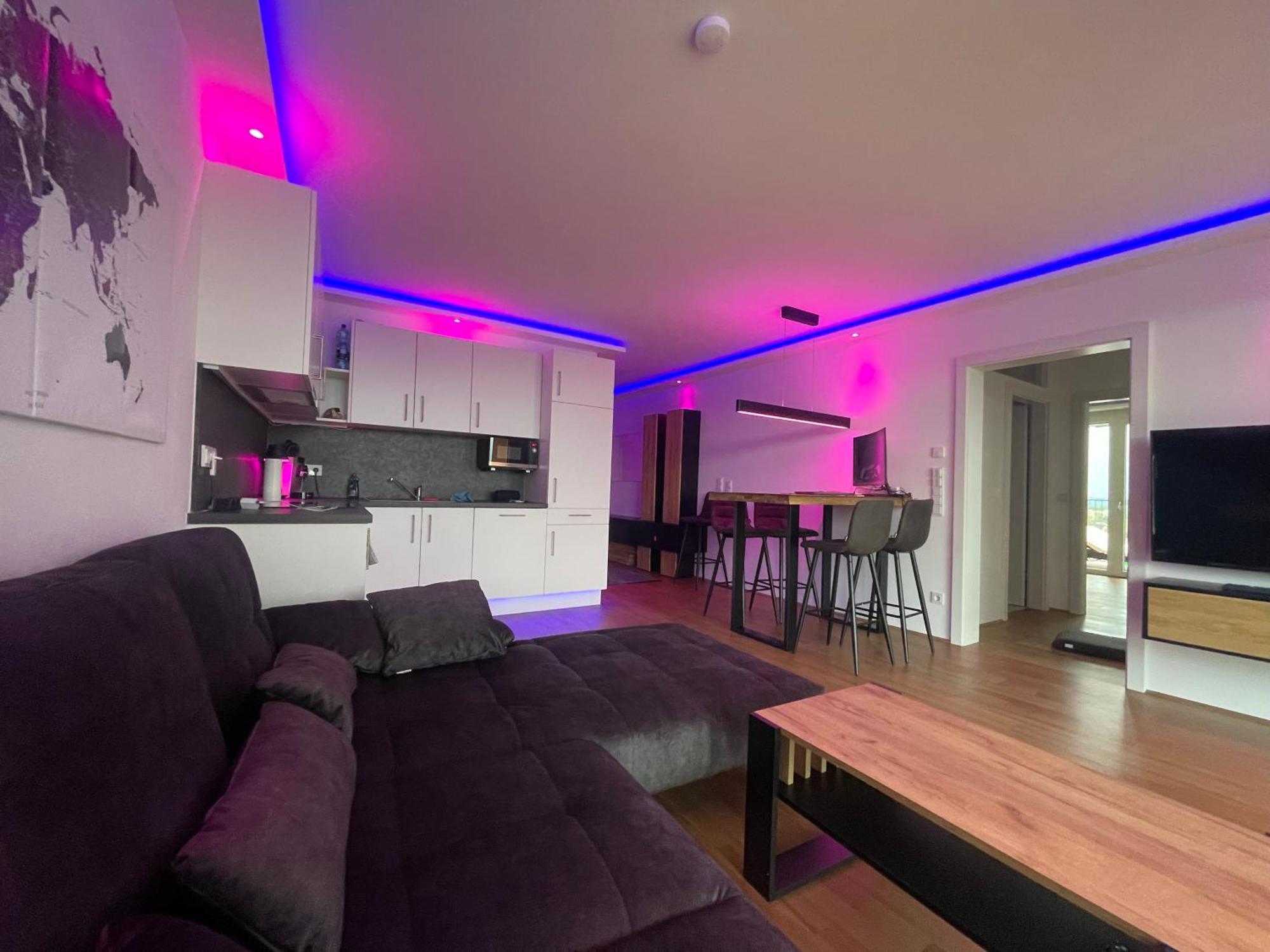 100 Qm Penthouse, Self-Check-In, 2 Parkplaetze Graz Exterior foto