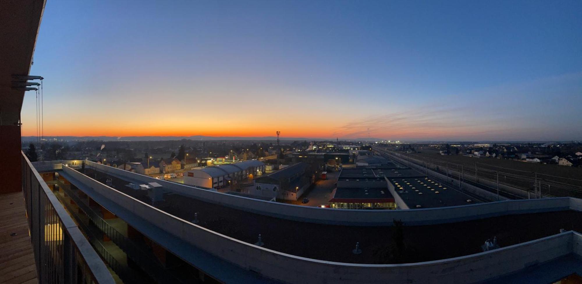 100 Qm Penthouse, Self-Check-In, 2 Parkplaetze Graz Exterior foto
