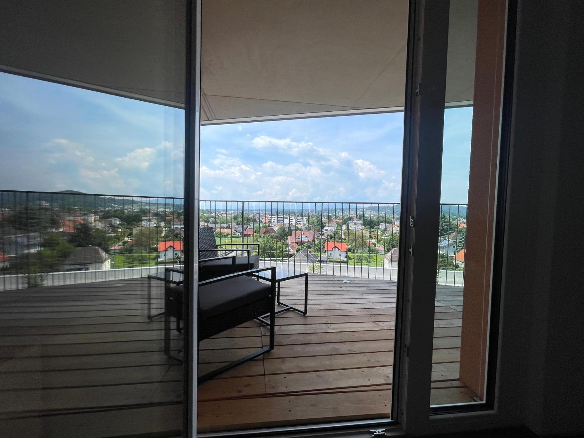 100 Qm Penthouse, Self-Check-In, 2 Parkplaetze Graz Exterior foto