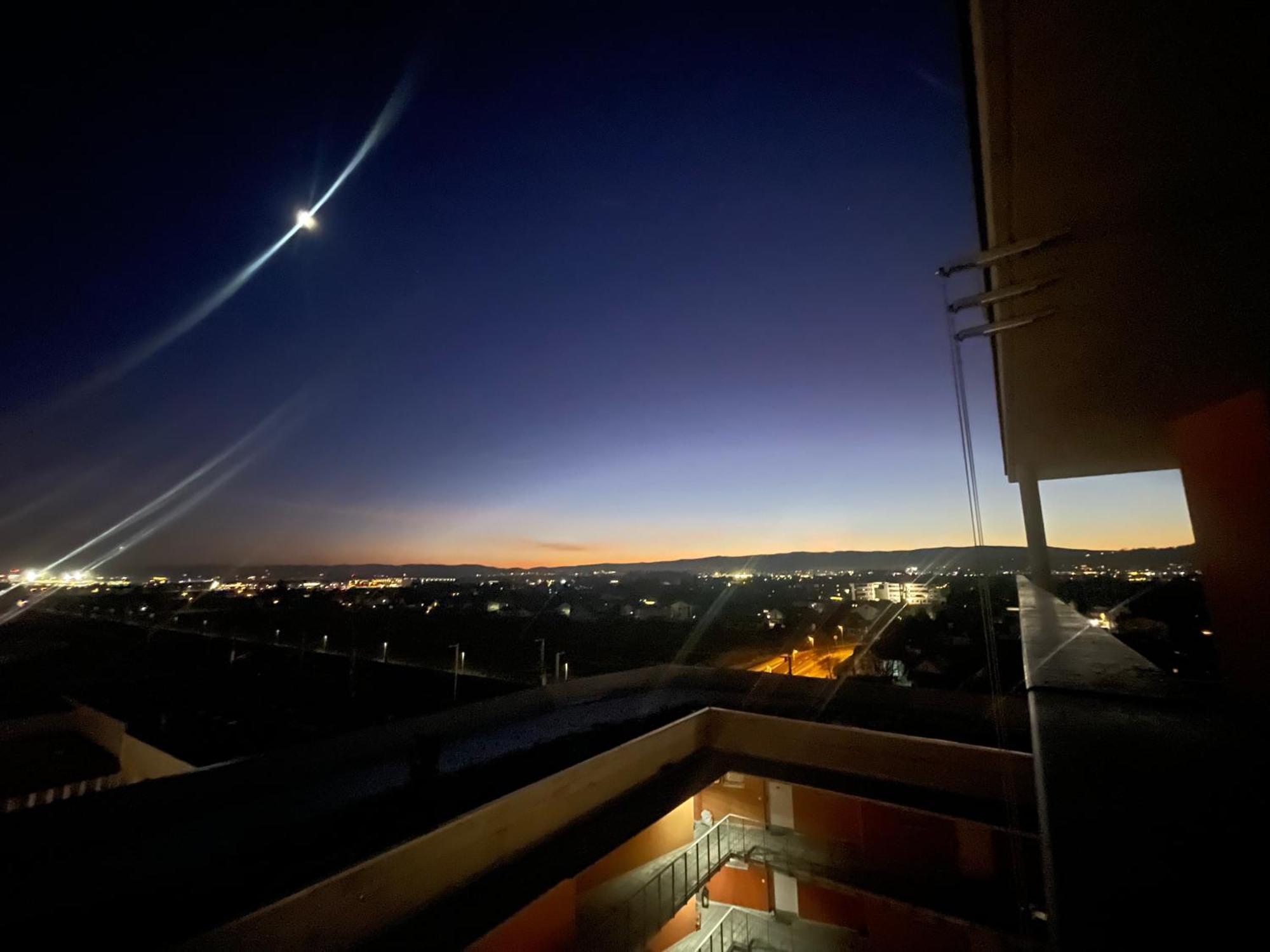 100 Qm Penthouse, Self-Check-In, 2 Parkplaetze Graz Exterior foto