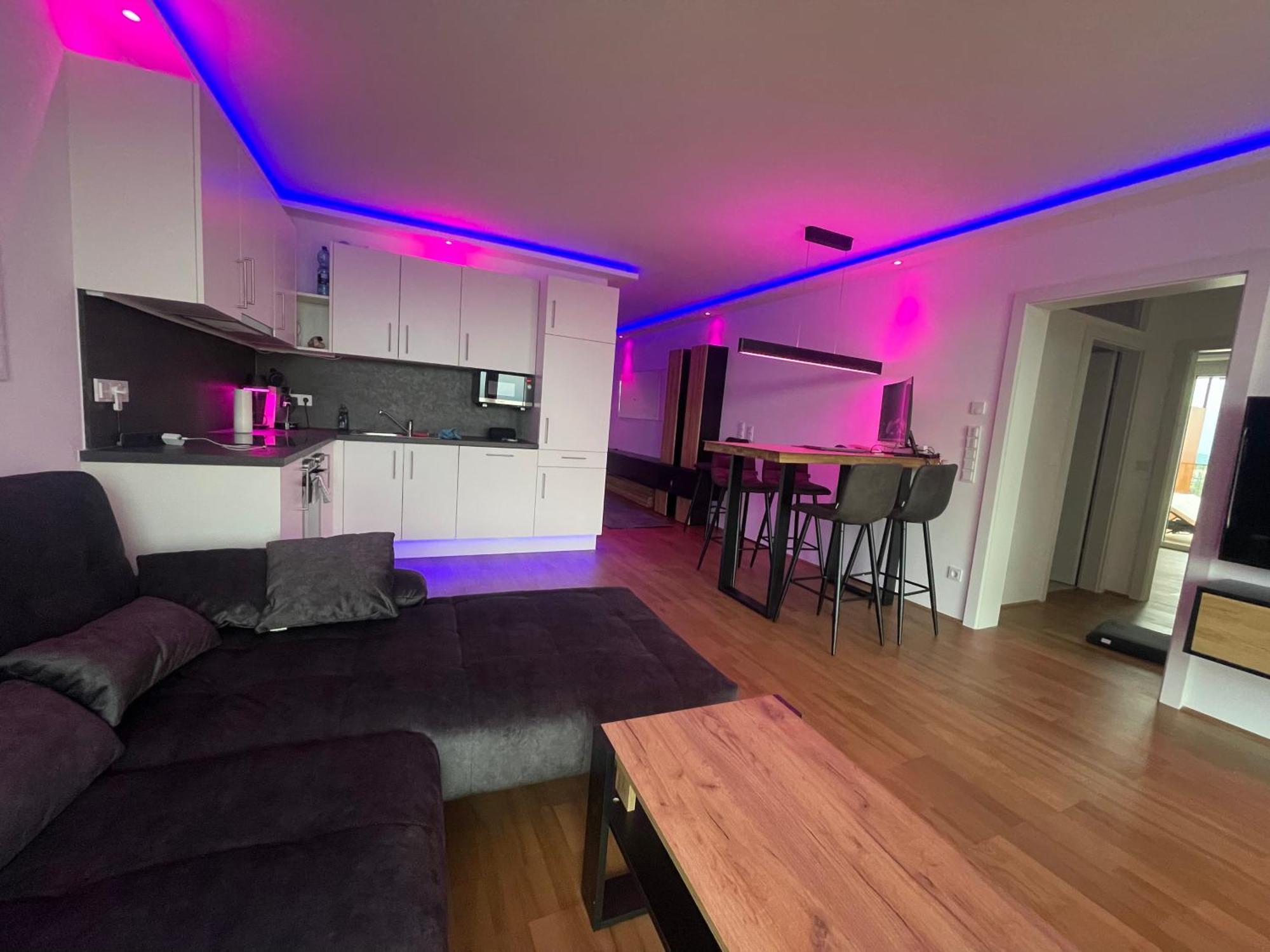 100 Qm Penthouse, Self-Check-In, 2 Parkplaetze Graz Exterior foto