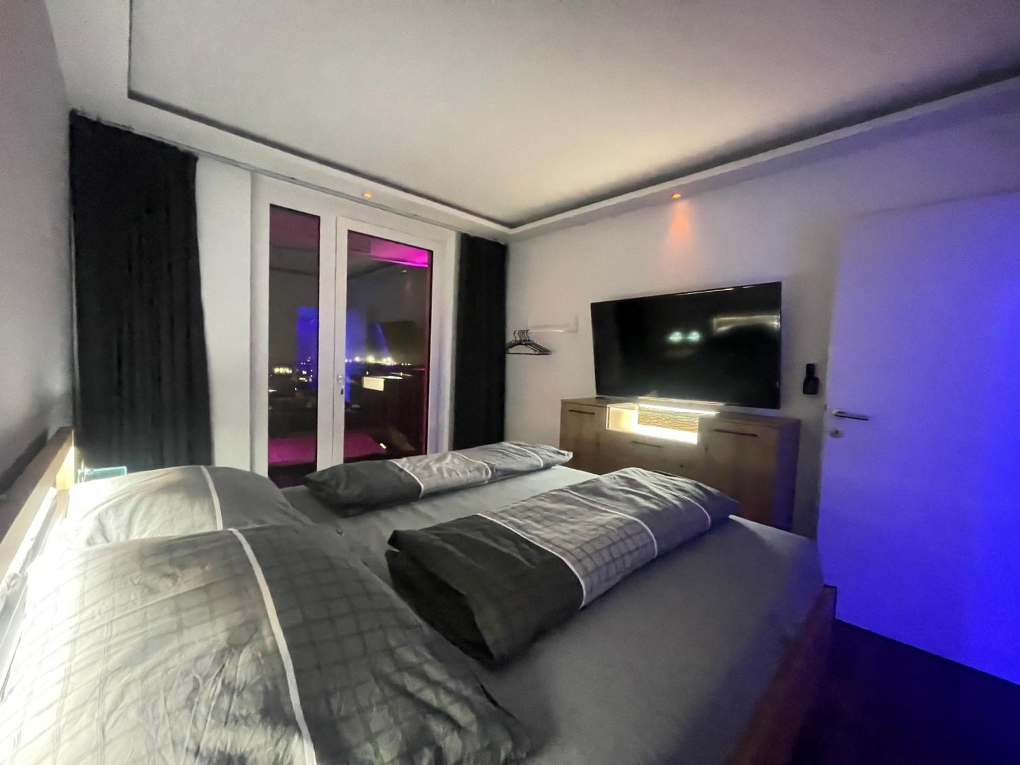 100 Qm Penthouse, Self-Check-In, 2 Parkplaetze Graz Exterior foto