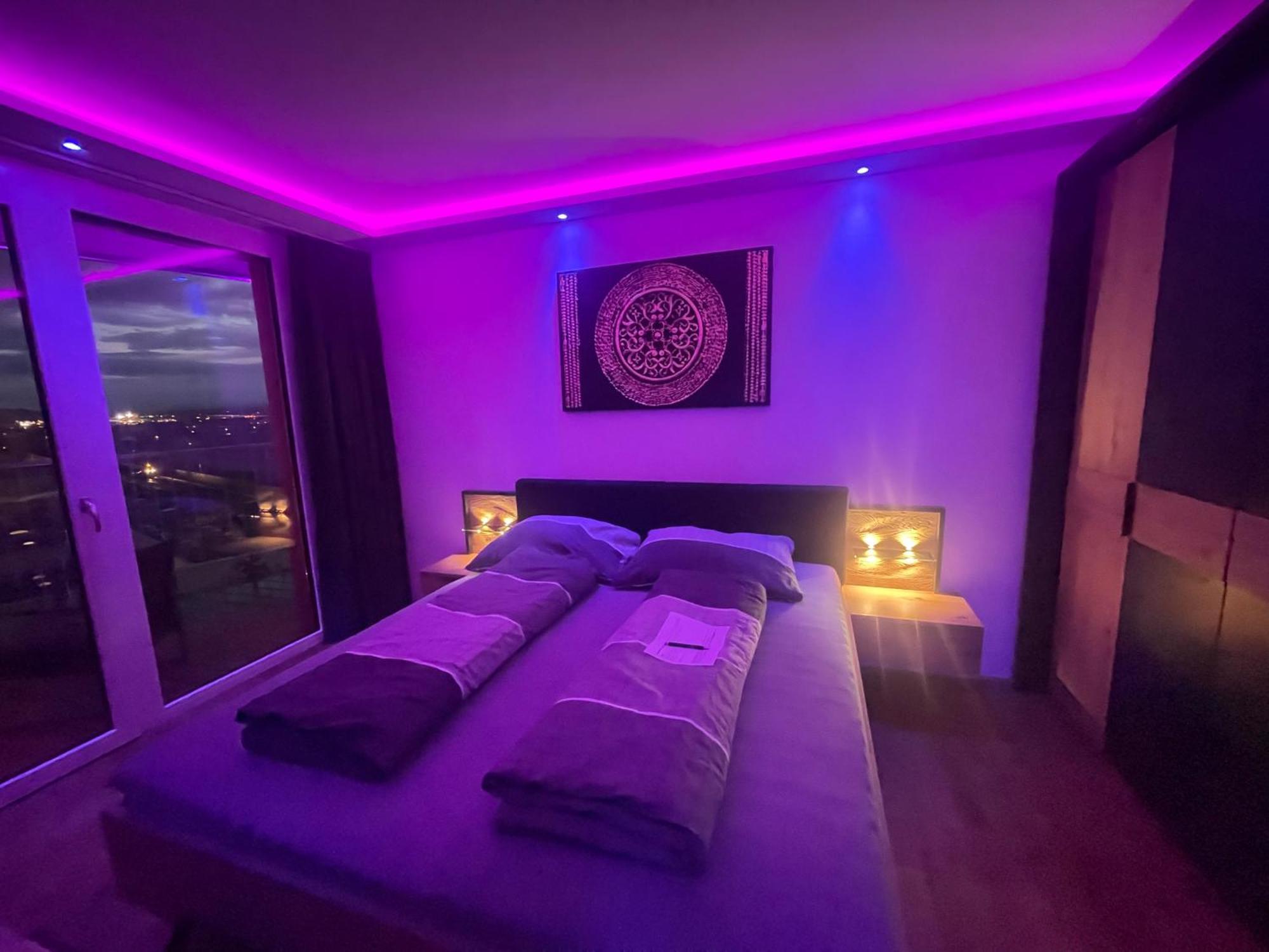 100 Qm Penthouse, Self-Check-In, 2 Parkplaetze Graz Exterior foto